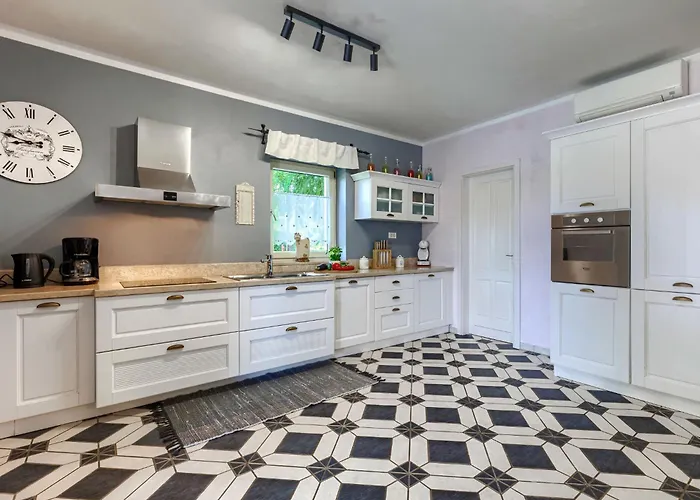 Wruss By Interhome Vakantiehuis Nedeščina